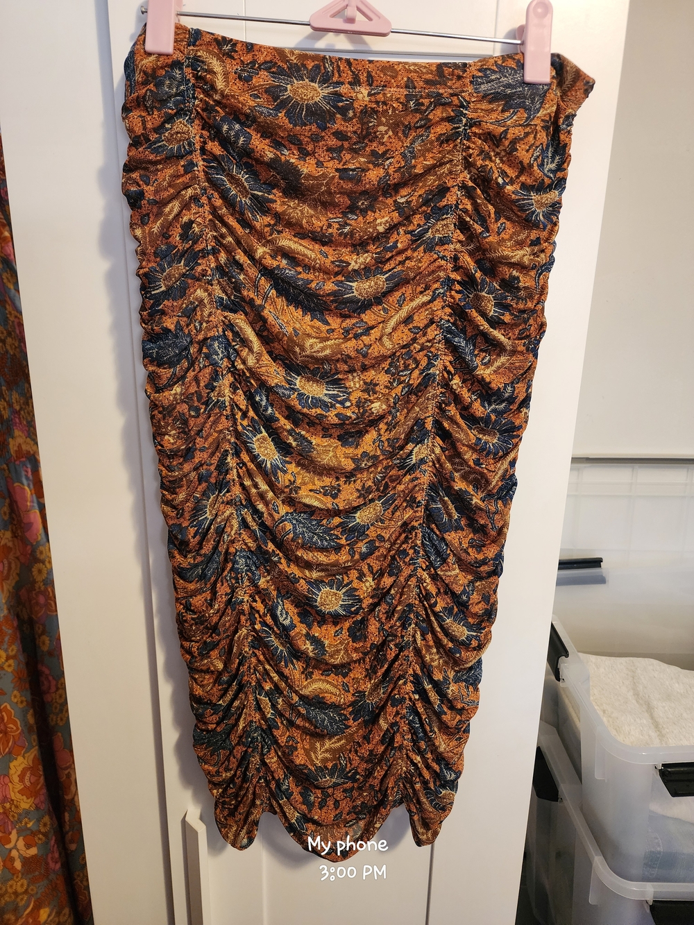 House of Harlow 1960 Orange and Navy Ruched Floral Midi Skirt